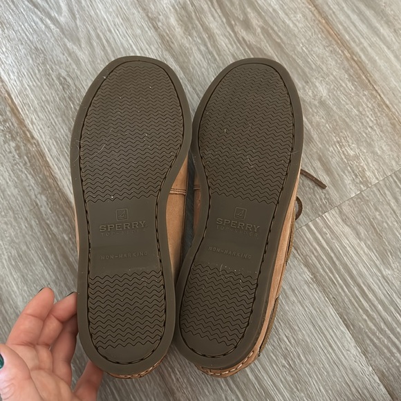 Women’s Sperry Topsiders - Picture 3 of 5